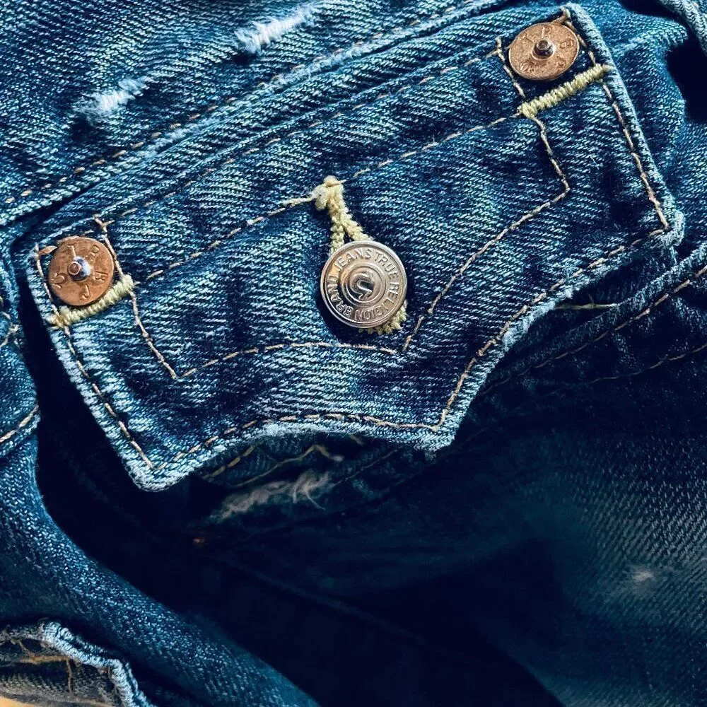 TRUE RELIGION STRAIGHT LEG MED WASH FLAP POCKET JEANS Sz 36